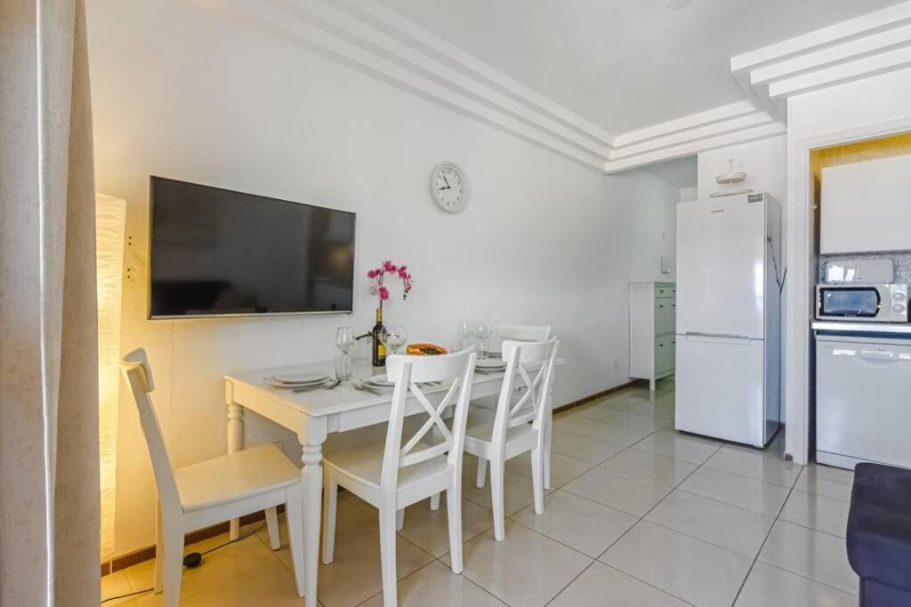 Ocean View Apartment In Orlando By Altamarhomes Costa Adeje  Bagian luar foto
